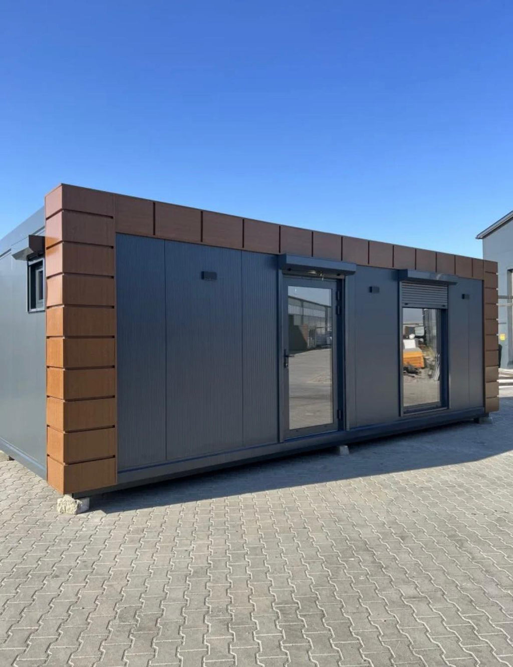 CONTENEDOR DE OFICINA 8,0 M X 3,0 M