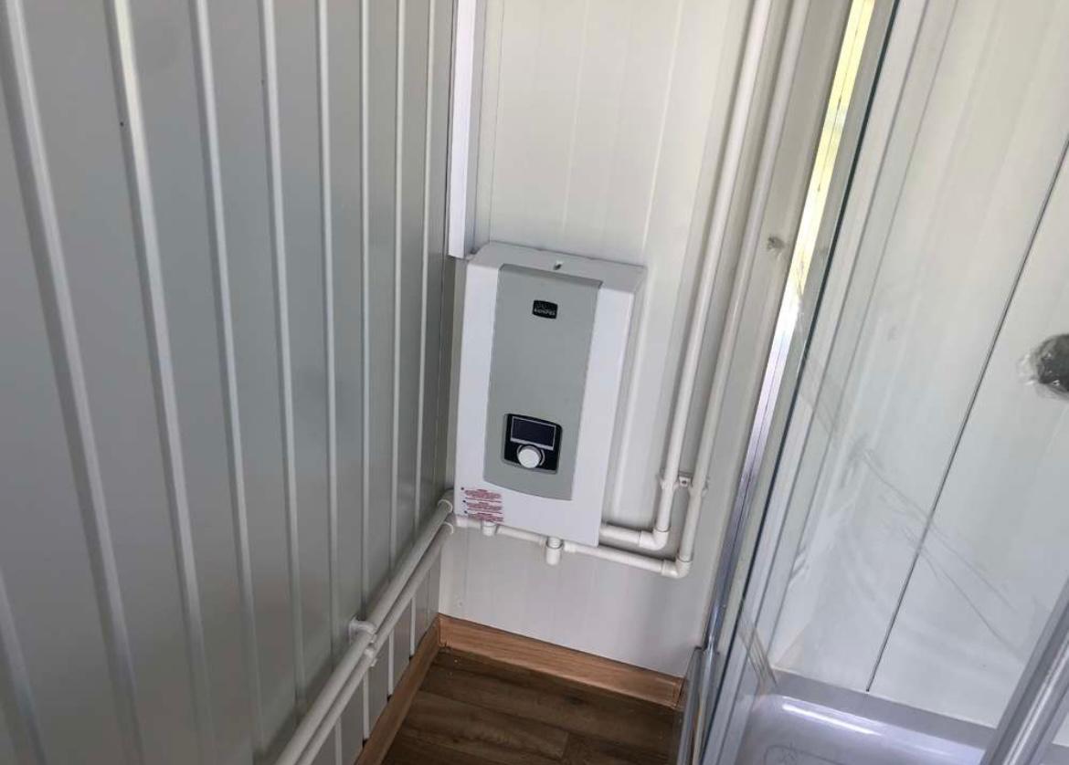 CONTENEDOR SANITARIO + WC + DUCHA + CISTERNA